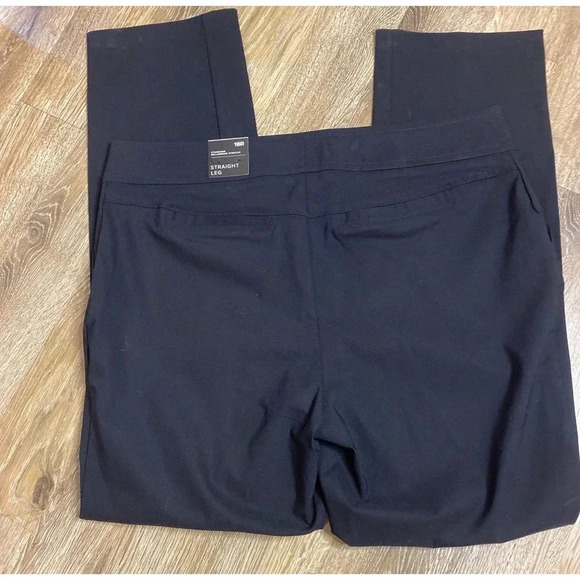 New with tags torrid studio high-rise relaxed stretch black trouser pant… - Picture 6 of 6